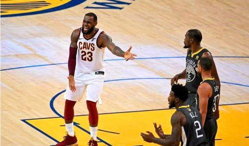 詹姆斯打架视频,激情碰撞引发热议