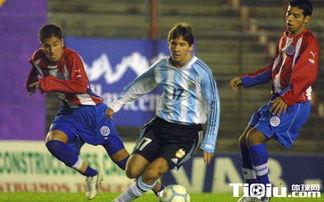 梅西踢足球视频,精彩瞬间回顾