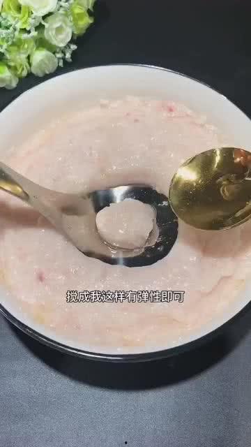 怎么做鱼丸视频,轻松掌握家庭自制鱼丸技巧