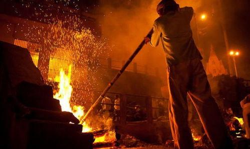 火葬场的视频,一场告别仪式的冷静记录