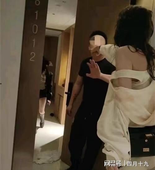 天台门事件视频,揭秘背后真相与影响