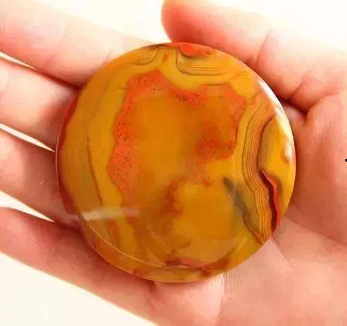 战国红图片大全,千年古韵，色彩斑斓的陶瓷瑰宝