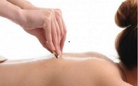 腰部刮痧视频,跟随刮痧视频，轻松掌握腰部保健技巧