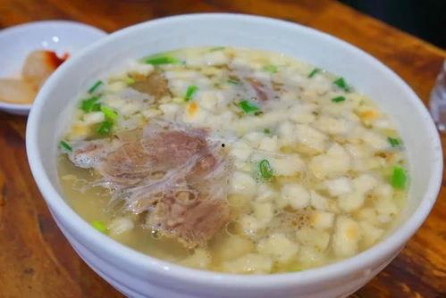 羊肉泡馍视频,传统美食的诱人魅力