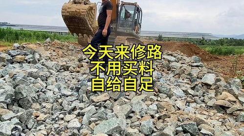 挖机修路视频,高效作业背后的技术揭秘