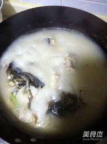 鱼头汤的做法视频,家常美味，营养满分