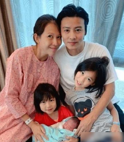 明星生宝宝视频,温馨视频记录幸福瞬间