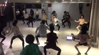 舞蹈视频爵士,跟随视频领略舞蹈风采