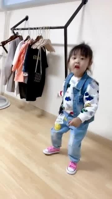 小宝宝跳舞视频,小宝宝跳舞视频集锦
